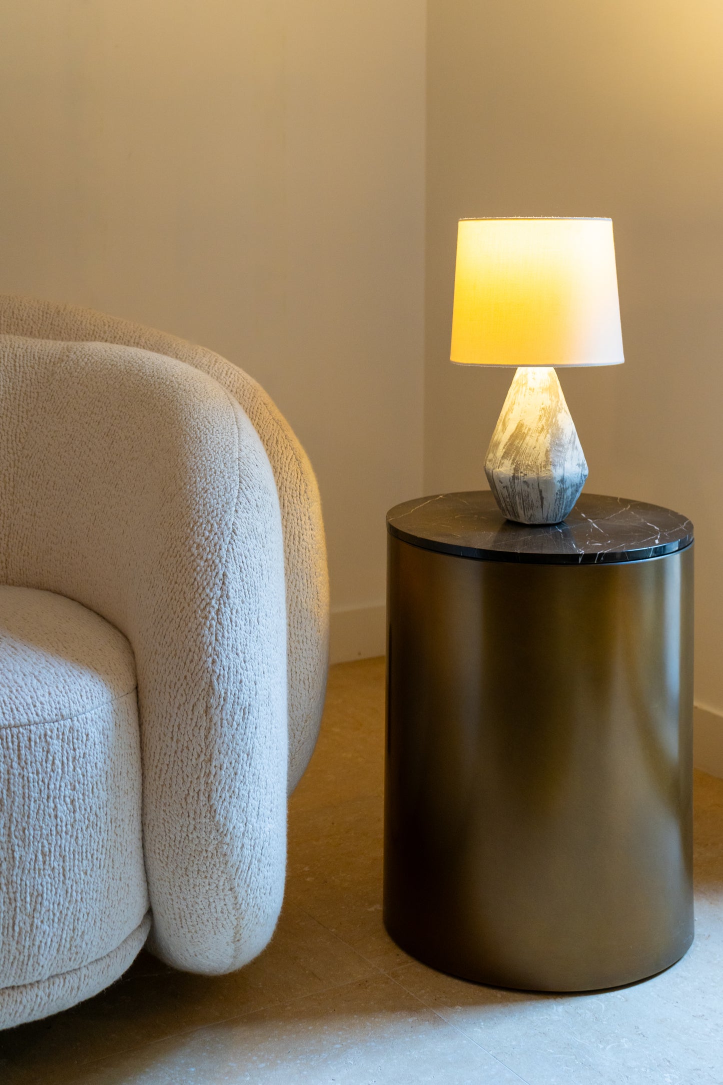 Angular Aura Lamp
