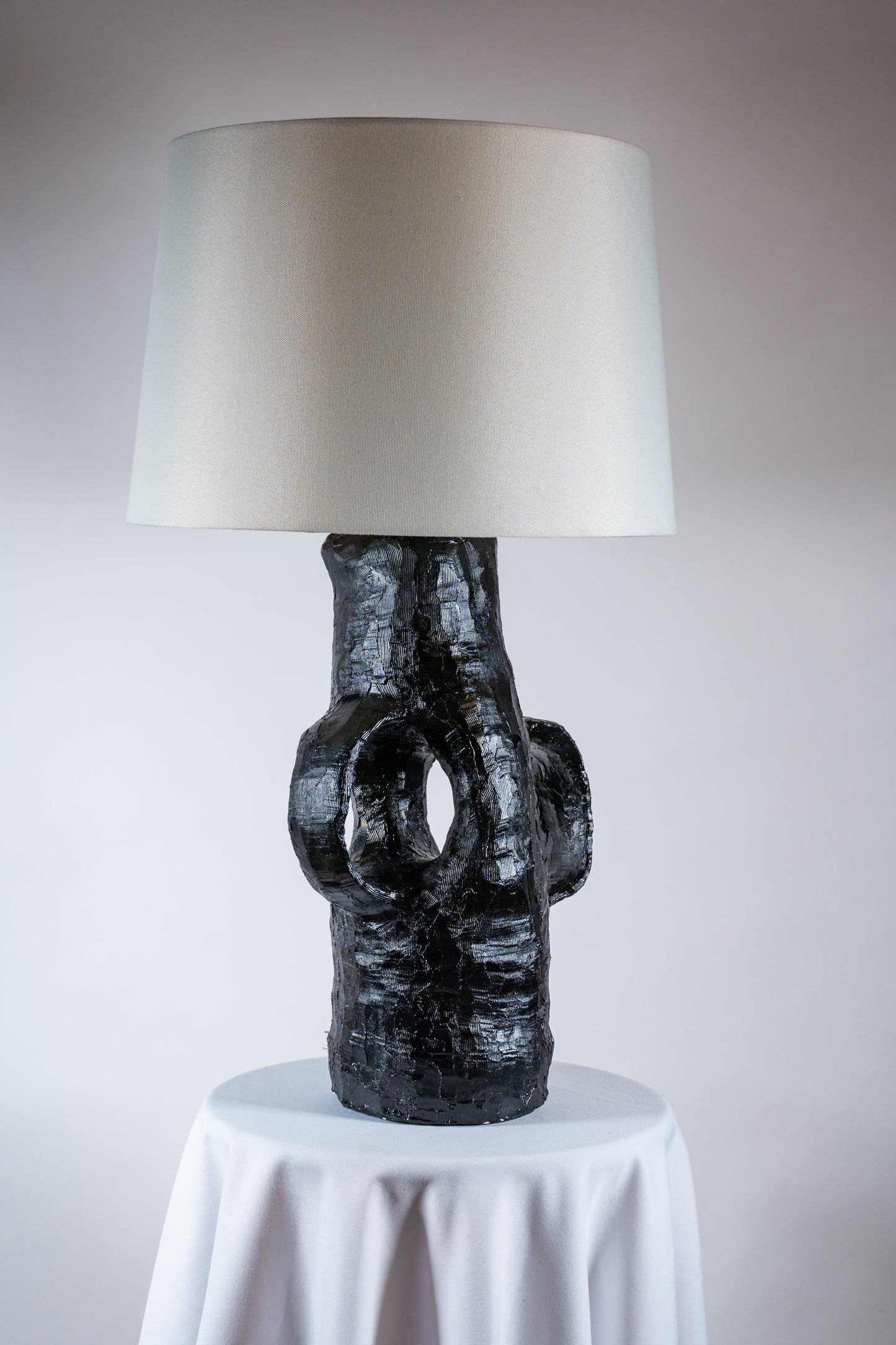 Obsidian Loop Lamp