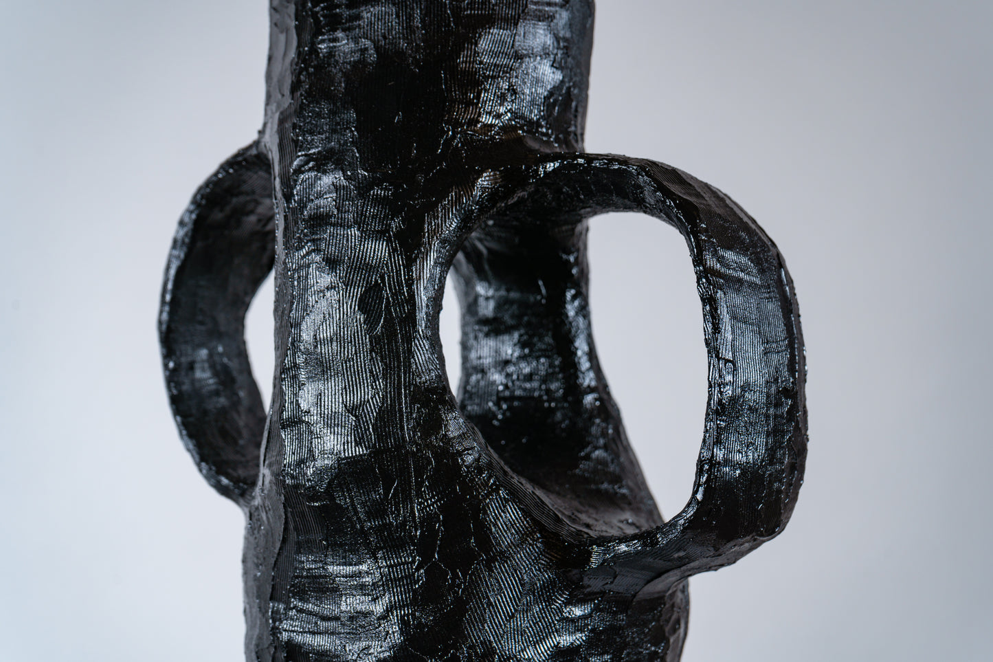Obsidian Loop Lamp