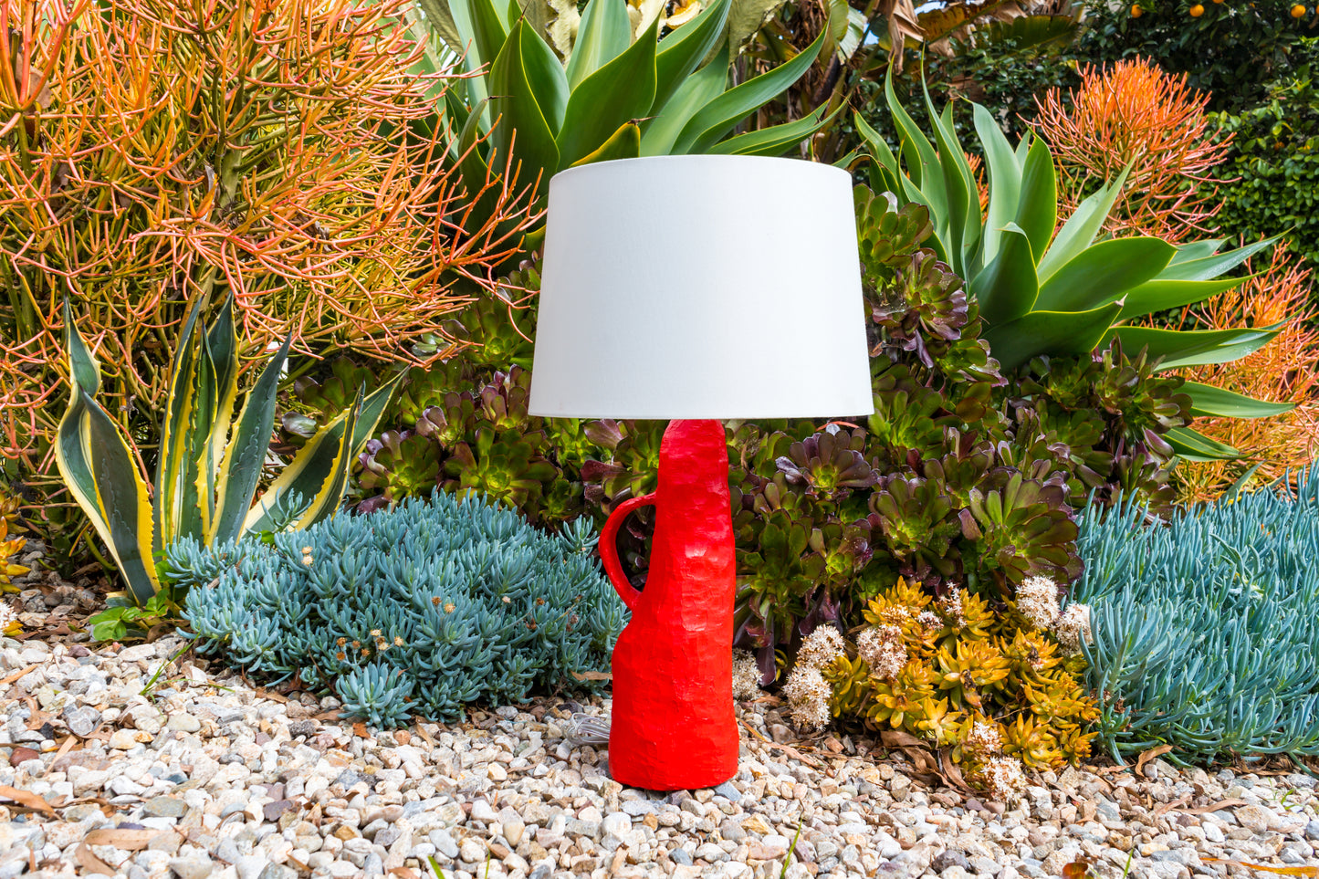 Carmine Curve Lamp