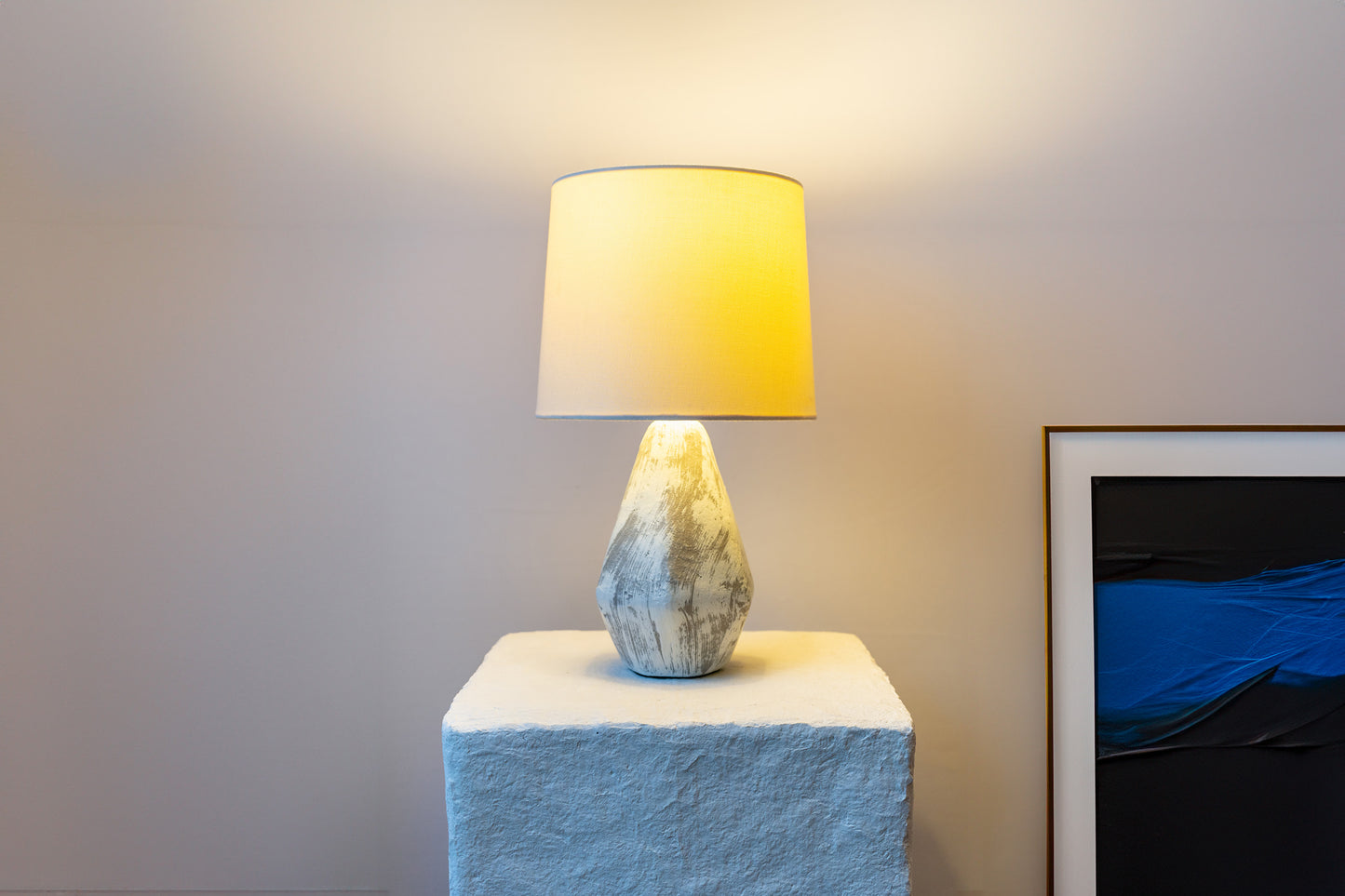 Angular Aura Lamp