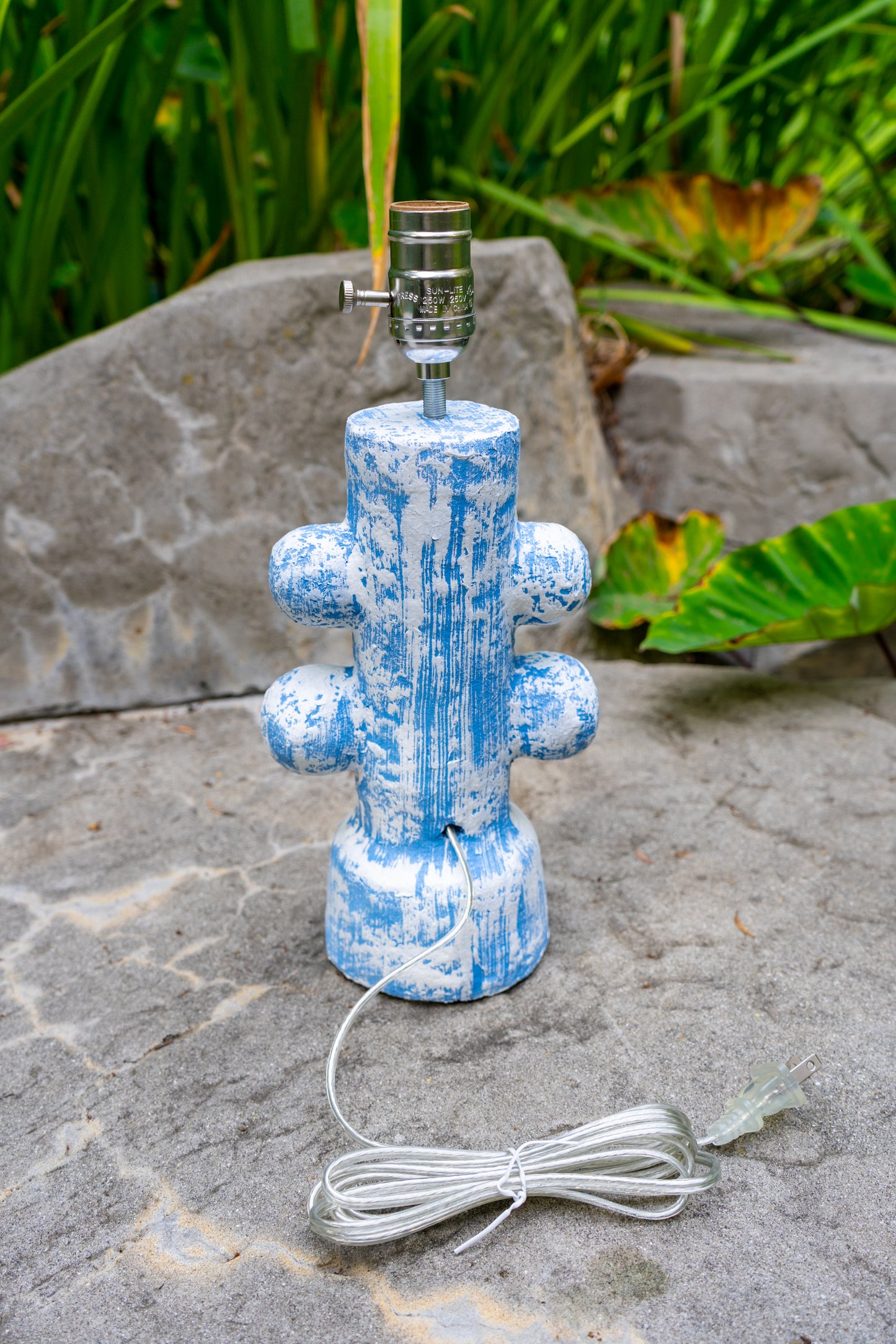 Blue and White Four Bubble Lamp